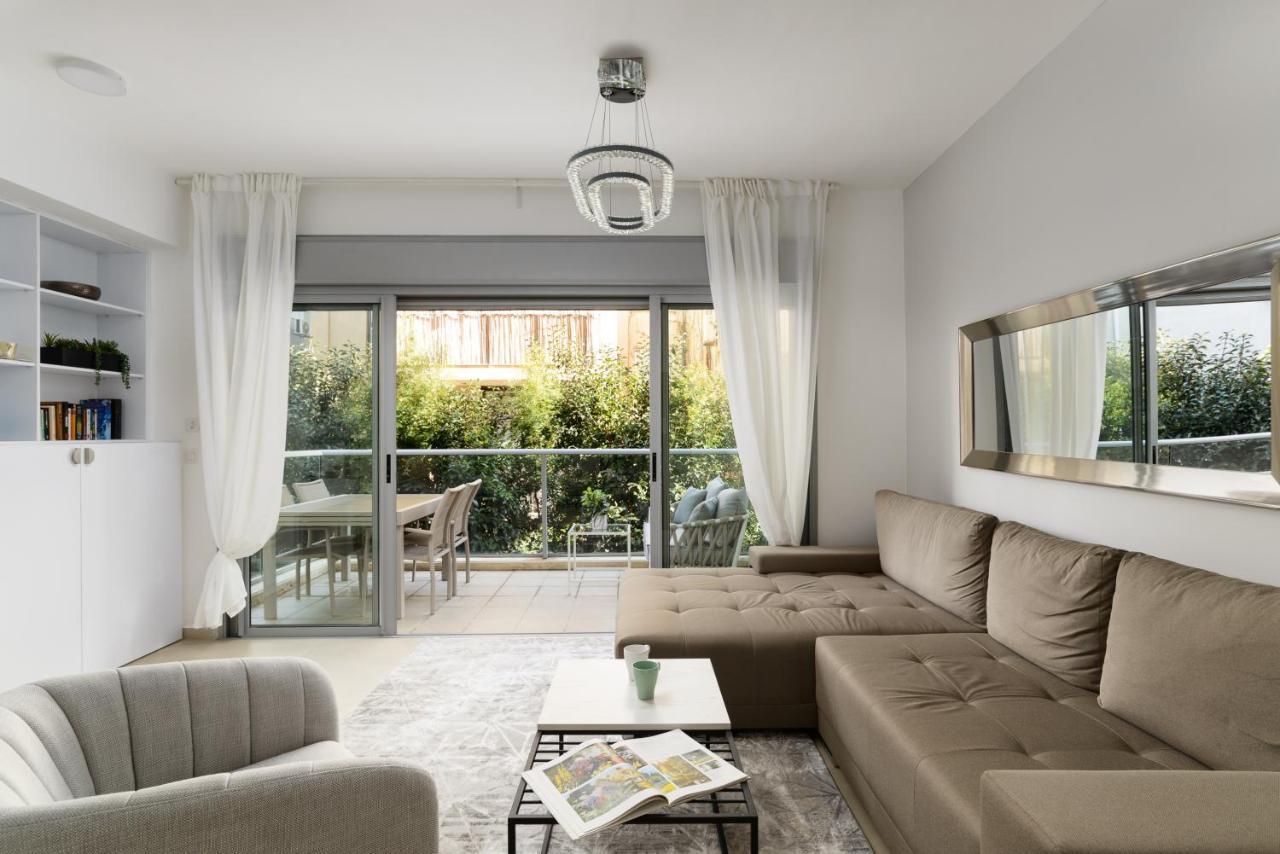 Quiet Hideaway & Terrace Near Beach By Feelhome تل أبيب المظهر الخارجي الصورة