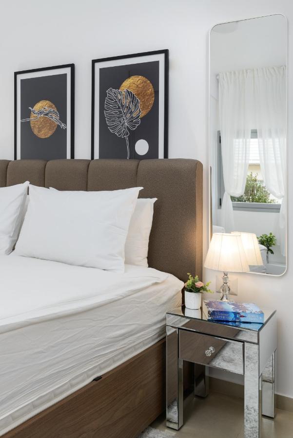 Quiet Hideaway & Terrace Near Beach By Feelhome تل أبيب المظهر الخارجي الصورة