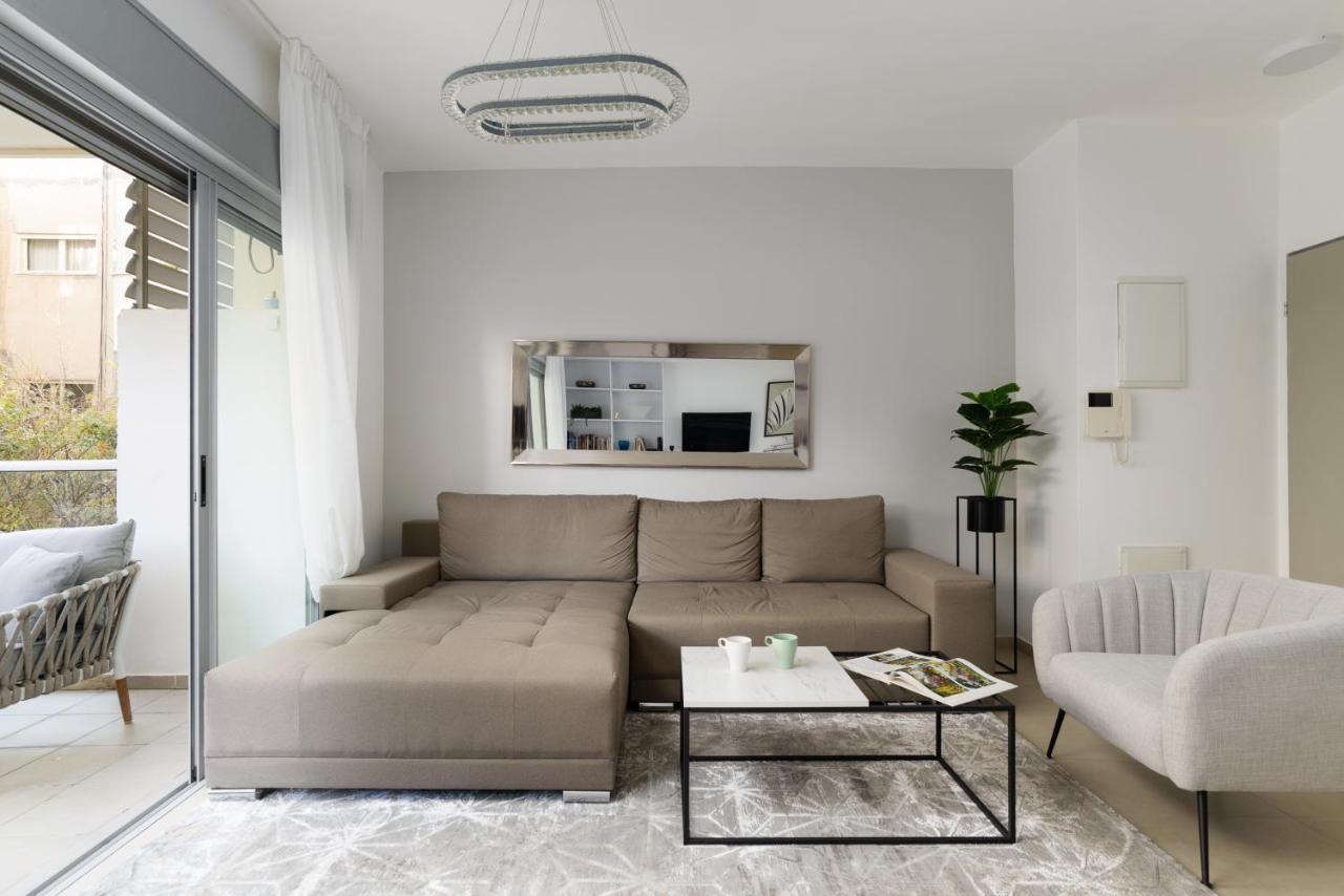 Quiet Hideaway & Terrace Near Beach By Feelhome تل أبيب المظهر الخارجي الصورة
